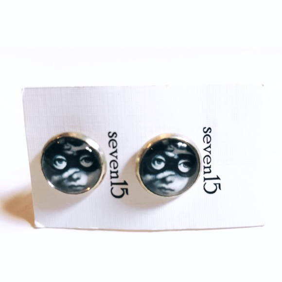 ☼4 for 20$☼ Masked Face Cufflinks - Picture 1 of 3